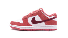 画像をギャラリービューアに読み込む, NIKE (WMNS) DUNK LOW SE "VALENTINE'S DAY PACK" WHITE/TEAM RED/ADOBE/DRAGON RED 3