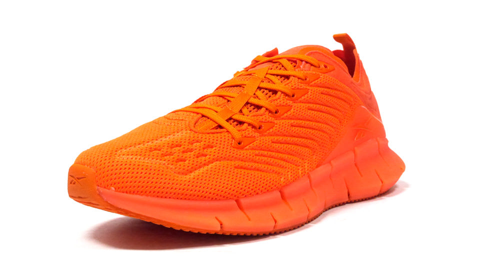 みっきぃ Reebok ZIG KINETICA MS 