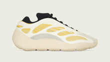 画像をギャラリービューアに読み込む, adidas YEEZY 700 V3 &quot;SAFFLOWER&quot; &quot;KANYE WEST&quot; SAFFLOWER 2