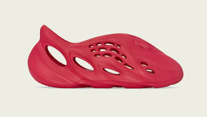 YEEZY Foam Runner Vermilion カニエウエスト☆14cm YEEZY Foam Runner Vermilion カニエウエスト☆14cm