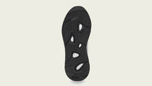 画像をギャラリービューアに読み込む, adidas YEEZY BOOST 700 MNVN &quot;METALLIC&quot; &quot;Ye / KANYE WEST&quot; METALLIC 5