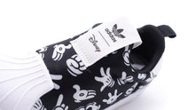 画像をギャラリービューアに読み込む, adidas SST 360 &quot;Disney / Mickey Mouse&quot; CORE BLACK/FTWR WHITE/CORE BLACK 6