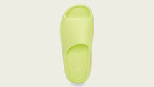 画像をギャラリービューアに読み込む, adidas YEEZY SLIDE &quot;GLOW GREEN&quot; &quot;KANYE WEST&quot; GLOW GREEN 4