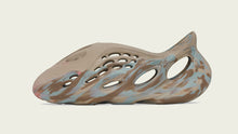 画像をギャラリービューアに読み込む, adidas YZY FOAM RUNNER &quot;MX SAND GREY&quot; &quot;Ye / KANYE WEST&quot; MX SAND GREY 1