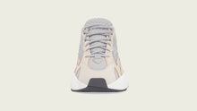 画像をギャラリービューアに読み込む, adidas YEEZY BOOST 700 V2 &quot;CREAM&quot; &quot;KANYE WEST&quot; CREAM 3