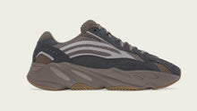 画像をギャラリービューアに読み込む, adidas YEEZY BOOST 700 V2 &quot;MAUVE&quot; &quot;KANYE WEST&quot; MAUVE 2