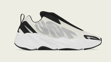 画像をギャラリービューアに読み込む, adidas YEEZY 700 MNVN &quot;ANALOG&quot; &quot;Ye / KANYE WEST&quot; ANALOG 2