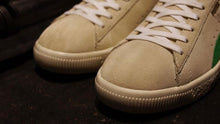 画像をギャラリービューアに読み込む, Puma CLYDE &quot;XLARGE&reg; x mita sneakers&quot;　NAT/K.GRN10