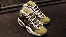 画像をギャラリービューアに読み込む, A BATHING APE&reg; x mita sneakers Reebok QUESTION MID &quot;1ST CAMO&quot;　CAMO/OLV/WHT8