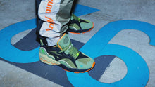 画像をギャラリービューアに読み込む, MIZUNO WAVE RIDER 1 &quot;24Karats x mita sneakers&quot; OLV/BLK/ORG8