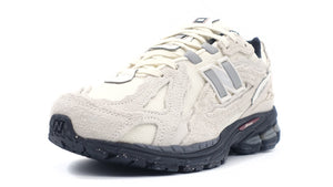 new balance M1906D 