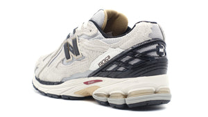 new balance M1906D C 2