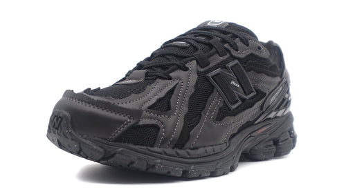 new balance M1906RD 