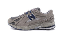 画像をギャラリービューアに読み込む, new balance M1906R B 3