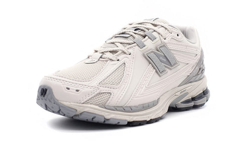 new balance M1906R D 1