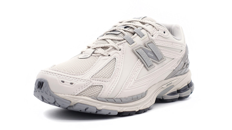new balance M1906R D 1