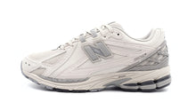 画像をギャラリービューアに読み込む, new balance M1906R D 3