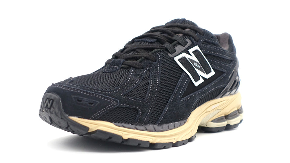 new balance M1906R