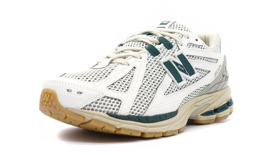 new balance M1906R 
