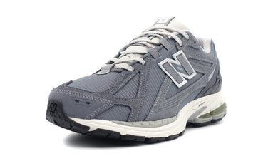new balance M1906R V 1