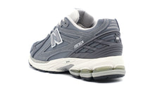 画像をギャラリービューアに読み込む, new balance M1906R V 2