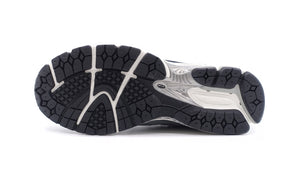 new balance M1906R V 4