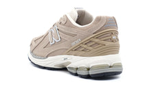 画像をギャラリービューアに読み込む, new balance M1906R W 2