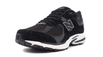 new balance M2002R BK 1