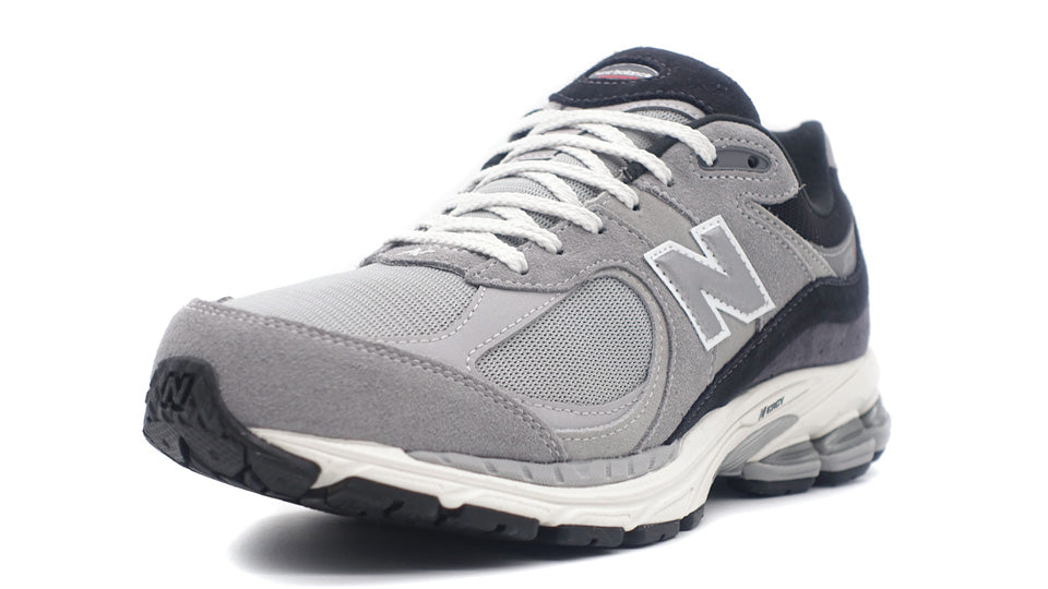 new balance M2002R SG 1