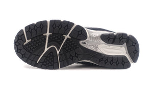 new balance M2002R SG 4