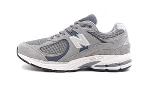new balance M2002R ST 3