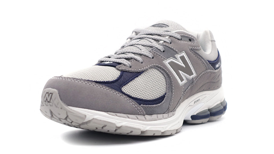 new balance M2002R 