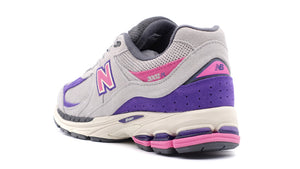 new balance M2002R WB 2
