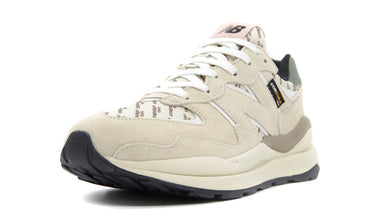 new balance M5740 