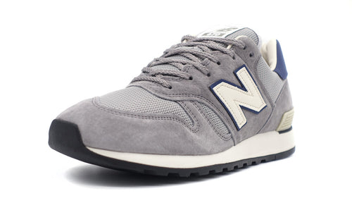new balance M670 