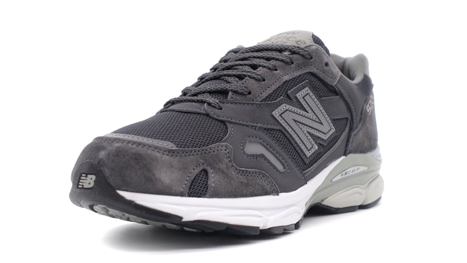 new balance M920 