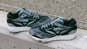 MIZUNO CONTENDER "FOOTPATROL" DARK GREY/BLACK/GREEN 7