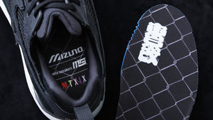 MIZUNO MONDO CONTROL MTXIX "MTXIX × MOMOIRO CLOVER Z × mita sneakers"　BLK/GRY/NAT 16
