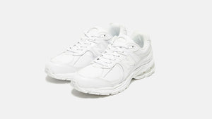 new balance ML2002R I 8