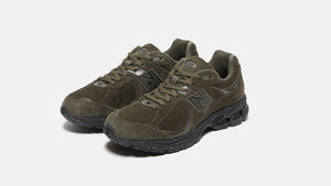 new balance ML2002R M 8