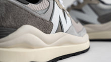 画像をギャラリービューアに読み込む, new balance M5740 TA 9