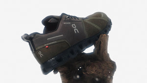 On CLOUD 5 WATERPROOF OLIVE/BLACK 8