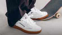 画像をギャラリービューアに読み込む, Reebok CLUB C BULC FTWR WHITE/BLACK/GUM 7