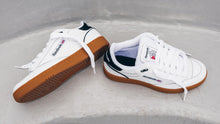 画像をギャラリービューアに読み込む, Reebok CLUB C BULC FTWR WHITE/BLACK/GUM 9