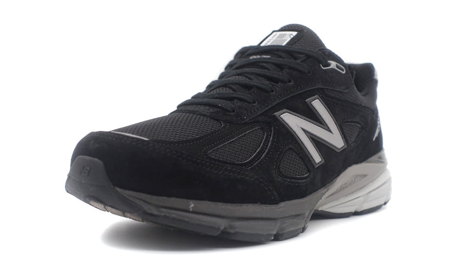 new balance U990 V4 