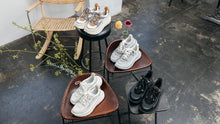 画像をギャラリービューアに読み込む, UGG M CA805 V2 WHITE